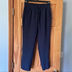 Athleta Metropolis Straight Leg Pant size 4
